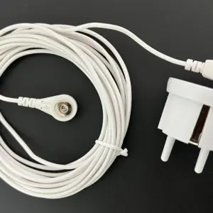 Erdungskabel mit Euro-Erdungsstecker und Doppelanschluss